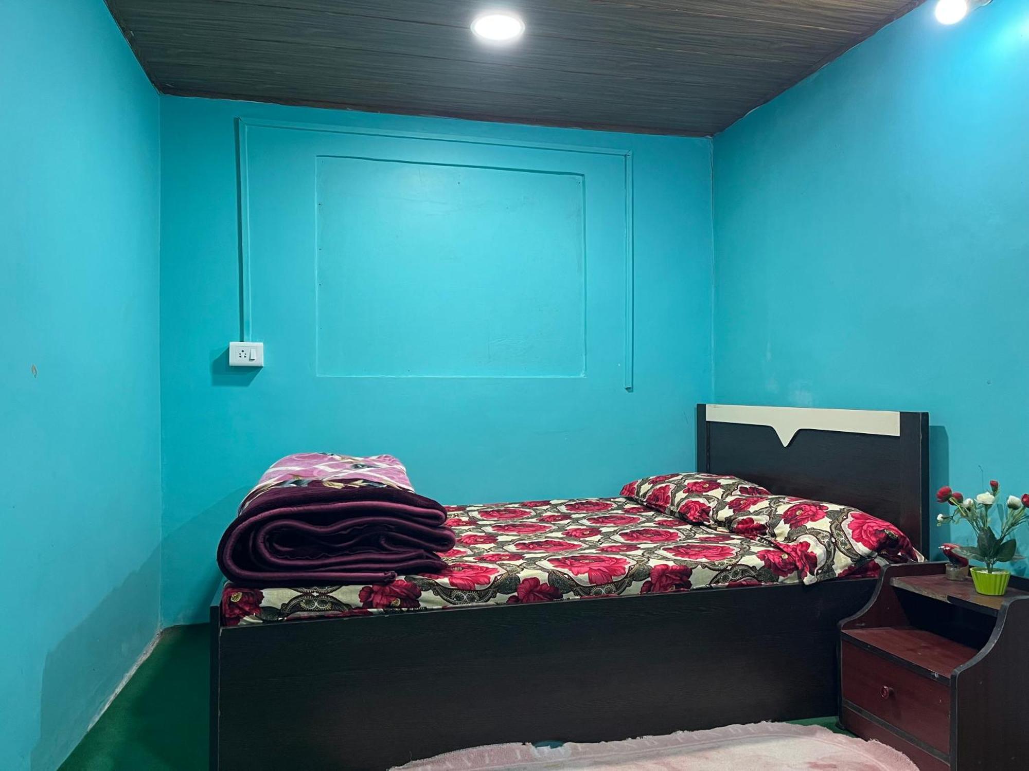 Pradhan Homestay Mirik - Homestay Beside Mirik Lake Zewnętrze zdjęcie